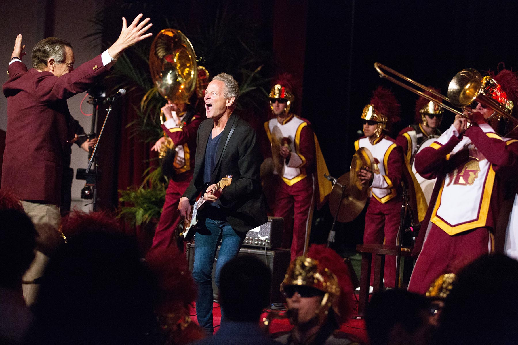 Lindsey Buckingham makes for a memorable last class in entrepreneurship